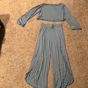 GREEN CROP TOP AND SLIT PANTS SET